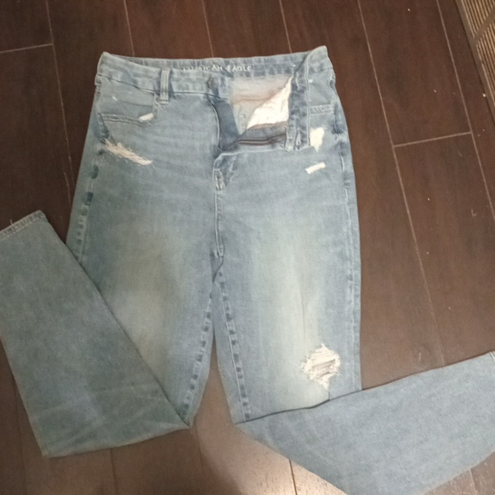 American Eagle Outfitters Blue Boyfriend Jeans Distressed